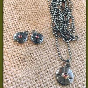 ISO/looking for Pandora German Oxi pendant & earrings